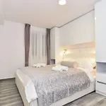 Lägenhet Apartments-sana Vir