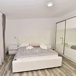 Apartments-sana *