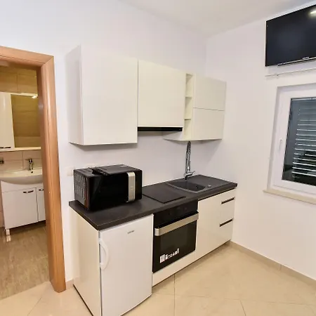 Apartments-sana شقة فير