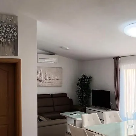 Apartments-sana * Vir