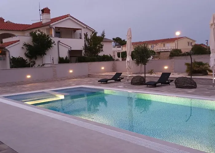 公寓 Apartments-sana